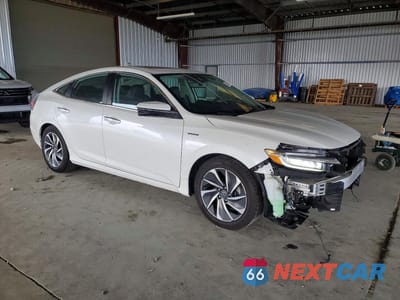Czwarte zdjęcie samochodu z boku: 2020 HONDA INSIGHT TOURING VIN:19XZE4F90LE009427 - miniatura