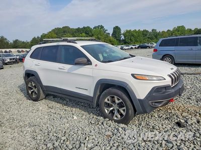 Czwarte zdjęcie samochodu z boku: 2014 JEEP CHEROKEE TRAILHAWK VIN:1C4PJMBS7EW251961 - miniatura