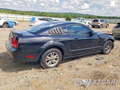 Trzecie zdjęcie samochodu z tyłu: 2005 FORD MUSTANG BASE VIN:1ZVFT80N755144292 - miniatura
