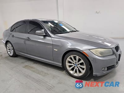 Czwarte zdjęcie samochodu z boku: 2011 BMW 328 I SULEV VIN:WBAPH5G56BNM73913 - miniatura