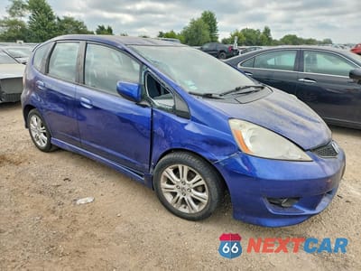 Czwarte zdjęcie samochodu z boku: 2009 HONDA FIT SPORT VIN:JHMGE88429S007831 - miniatura