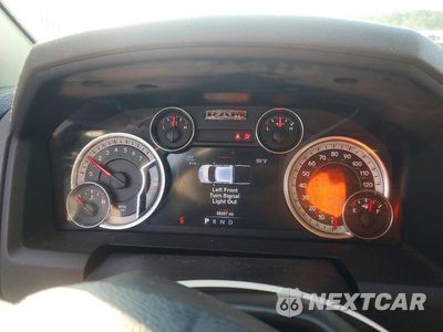 Zdjęcie 9 z 12 samochodu: 2015 RAM 1500 SLT VIN:1C6RR6LT1FS522579 - miniatura