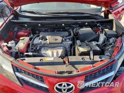 Zdjęcie 12 z 13 samochodu: 2015 TOYOTA RAV4 XLE VIN:2T3WFREV0FW234726 - miniatura