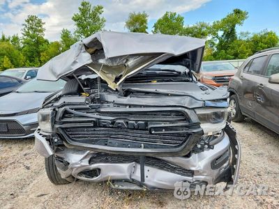 Piąte zdjęcie samochodu w środku: 2021 RAM 1500 LARAMIE VIN:1C6SRFJT1MN694000 - miniatura