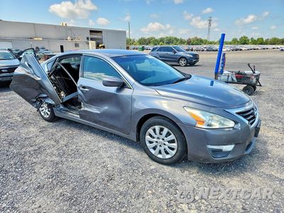 Czwarte zdjęcie samochodu z boku: 2015 NISSAN ALTIMA 2.5 S VIN:1N4AL3AP1FC137860 - miniatura