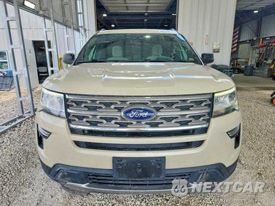 Piąte zdjęcie samochodu w środku: 2018 FORD EXPLORER XLT VIN:1FM5K7D86JGA52407 - miniatura