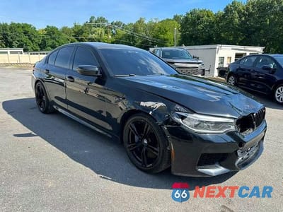 Czwarte zdjęcie samochodu z boku: 2020 BMW M5 BASE VIN:WBSJF0C0XLB449010 - miniatura