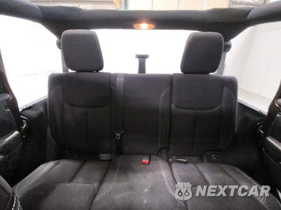 Zdjęcie 10 z 13 samochodu: 2013 JEEP WRANGLER UNLIMITED SAHARA VIN:1C4BJWEG0DL698502 - miniatura