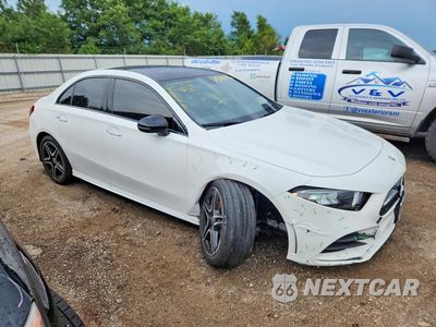 Czwarte zdjęcie samochodu z boku: 2022 MERCEDES-BENZ A 220 4MATIC VIN:W1K3G4FB4NJ366575 - miniatura