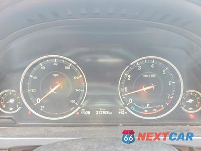 Zdjęcie 9 z 12 samochodu: 2015 BMW 740 LXI VIN:WBAYF4C58FGS99315 - miniatura
