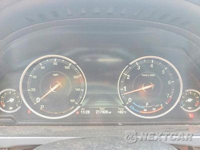 Zdjęcie 9 z 12 samochodu: 2015 BMW 740 LXI VIN:WBAYF4C58FGS99315 - miniatura