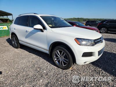 Czwarte zdjęcie samochodu z boku: 2013 VOLKSWAGEN TOUAREG V6 TDI VIN:WVGEP9BP8DD007501 - miniatura