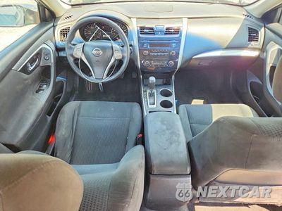 Zdjęcie 8 z 12 samochodu: 2015 NISSAN ALTIMA 2.5 S VIN:1N4AL3AP1FC137860 - miniatura