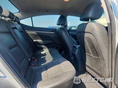 Zdjęcie 10 z 12 samochodu: 2017 HYUNDAI ELANTRA LIMITED VIN:KMHD84LF7HU289766 - miniatura