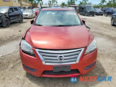 Piąte zdjęcie samochodu w środku: 2015 NISSAN SENTRA SV VIN:3N1AB7AP7FY302678 - miniatura