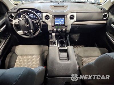 Zdjęcie 8 z 13 samochodu: 2018 TOYOTA TUNDRA SR5 VIN:5TFUM5F17JX075399 - miniatura