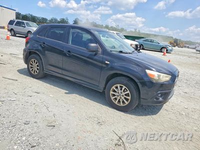 Czwarte zdjęcie samochodu z boku: 2012 MITSUBISHI OUTLANDER SPORT ES VIN:JA4AP3AU2CZ004290 - miniatura