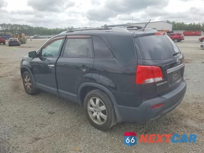Drugie zdjęcie samochodu z przodu: 2013 KIA SORENTO LX VIN:5XYKT3A67DG411934 - miniatura