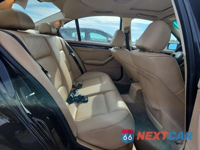 Zdjęcie 10 z 12 samochodu: 2002 BMW 325 I VIN:WBAEV33482KL76862 - miniatura