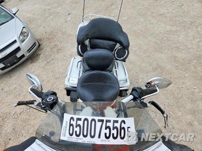 Piąte zdjęcie samochodu w środku: 2005 HARLEY-DAVIDSON FLHTCUI VIN:1HD1FCW165Y673399 - miniatura