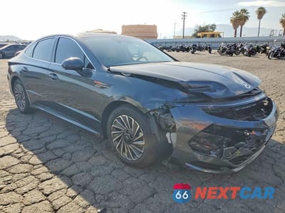 Czwarte zdjęcie samochodu z boku: 2026 HYUNDAI SONATA HYBRID LIMITED VIN:KMHL54JJ4TA158641 - miniatura