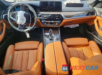 Zdjęcie 8 z 12 samochodu: 2021 BMW 530 XI VIN:WBA13BJ06MWX13443 - miniatura