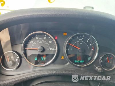 Zdjęcie 9 z 13 samochodu: 2017 JEEP WRANGLER UNLIMITED SPORT VIN:1C4BJWDG2HL556255 - miniatura