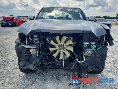 Piąte zdjęcie samochodu w środku: 2018 TOYOTA TACOMA TRD OFF-ROAD VIN:5TFCZ5AN1JX156647 - miniatura