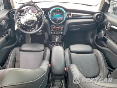 Zdjęcie 8 z 13 samochodu: 2020 MINI COOPER S VIN:WMWXU9C08L2M17326 - miniatura