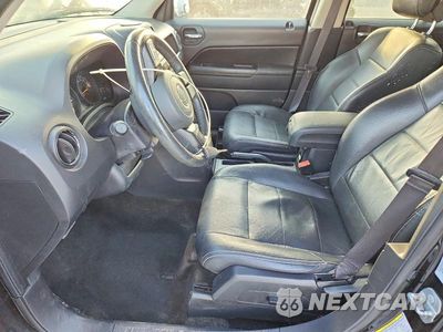 Zdjęcie 7 z 13 samochodu: 2015 JEEP PATRIOT LATITUDE VIN:1C4NJPFA1FD401344 - miniatura