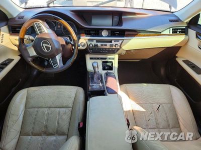 Zdjęcie 8 z 13 samochodu: 2016 LEXUS ES 350 VIN:58ABK1GG8GU001626 - miniatura