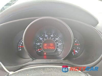 Zdjęcie 9 z 13 samochodu: 2016 KIA SOUL BASE VIN:KNDJN2A2XG7306190 - miniatura