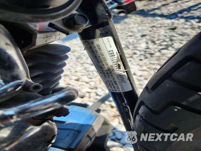 Zdjęcie 9 z 9 samochodu: 2005 YAMAHA XVS1100 A VIN:JYAVP11EX5A071883 - miniatura