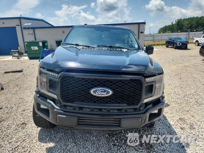 Piąte zdjęcie samochodu w środku: 2018 FORD F150 SUPERCREW VIN:1FTEW1C52JKF50811 - miniatura