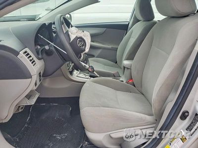 Zdjęcie 7 z 12 samochodu: 2012 TOYOTA COROLLA LE VIN:2T1BU4EE2CC837724 - miniatura