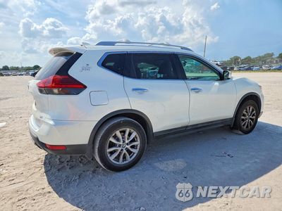 Trzecie zdjęcie samochodu z tyłu: 2017 NISSAN ROGUE SV VIN:5N1AT2MT3HC832952 - miniatura