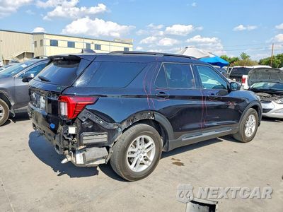 Trzecie zdjęcie samochodu z tyłu: 2025 FORD EXPLORER ACTIVE VIN:1FMUK7DH5SGB15347 - miniatura