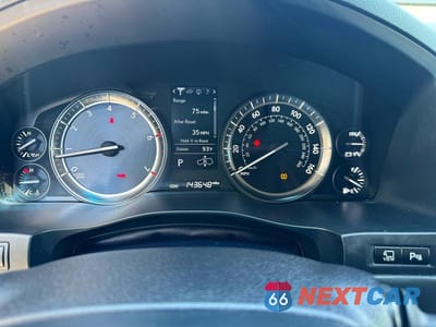 Zdjęcie 8 z 11 samochodu: 2018 LEXUS LX 570 VIN:JTJHY7AX3J4262165 - miniatura