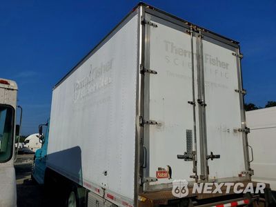 Drugie zdjęcie samochodu z przodu: 2003 FREIGHTLINER COLUMBIA 120 REFRIGERATED BOX TRUCK VIN:1FVAA5CG93LL76730 - miniatura