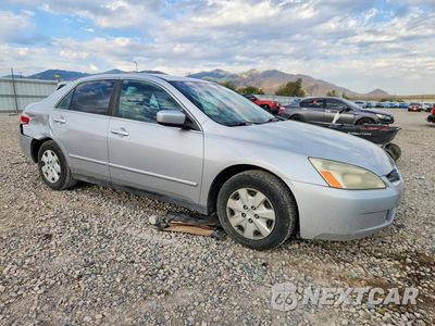 Czwarte zdjęcie samochodu z boku: 2004 HONDA ACCORD LX VIN:1HGCM56314A012501 - miniatura