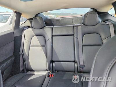 Zdjęcie 10 z 13 samochodu: 2024 TESLA MODEL Y VIN:7SAYGDEE3RF003101 - miniatura
