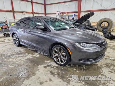 Czwarte zdjęcie samochodu z boku: 2015 CHRYSLER 200 S VIN:1C3CCCBG4FN677438 - miniatura