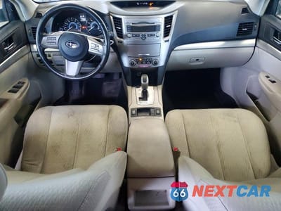 Zdjęcie 8 z 13 samochodu: 2010 SUBARU OUTBACK 2.5I PREMIUM VIN:4S4BRCGC1A3343332 - miniatura