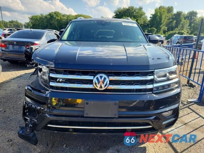 Piąte zdjęcie samochodu w środku: 2019 VOLKSWAGEN ATLAS SEL VIN:1V2RR2CAXKC538492 - miniatura