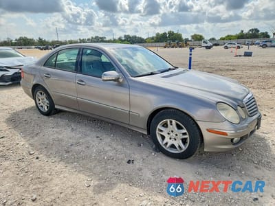 Czwarte zdjęcie samochodu z boku: 2007 MERCEDES-BENZ E 320 CDI VIN:WDBUF22X97B046686 - miniatura