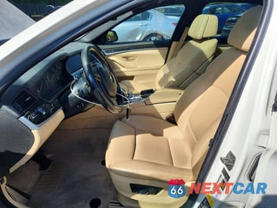 Zdjęcie 7 z 12 samochodu: 2013 BMW 528 XI VIN:WBAXH5C55DDW13433 - miniatura