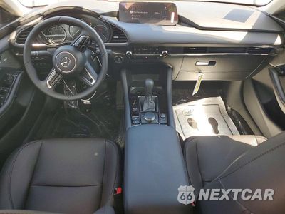 Zdjęcie 8 z 12 samochodu: 2026 MAZDA 3 PREMIUM PLUS VIN:JM1BPBEY5T1860232 - miniatura
