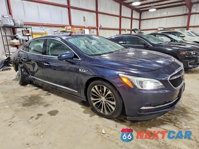 Czwarte zdjęcie samochodu z boku: 2017 BUICK LACROSSE ESSENCE VIN:1G4ZP5SS1HU137155 - miniatura