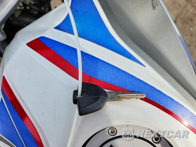 Zdjęcie 8 z 9 samochodu: 2018 BMW G310 GS VIN:WB30G1203JR825403 - miniatura