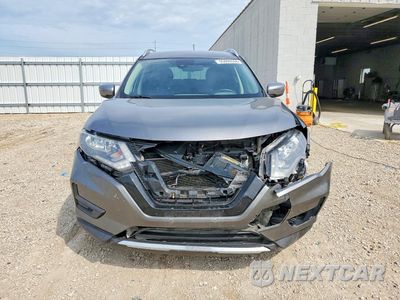 Piąte zdjęcie samochodu w środku: 2019 NISSAN ROGUE SV VIN:KNMAT2MT5KP528591 - miniatura